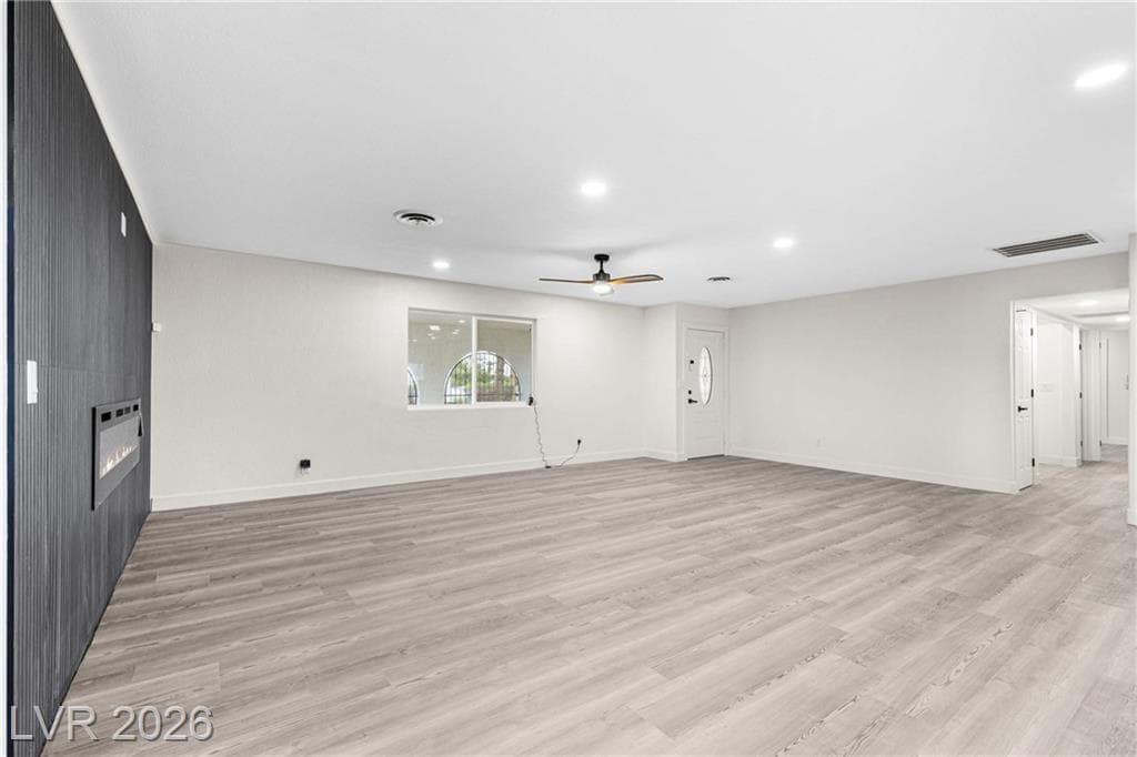 271 East Middleton Drive MLS photo 4