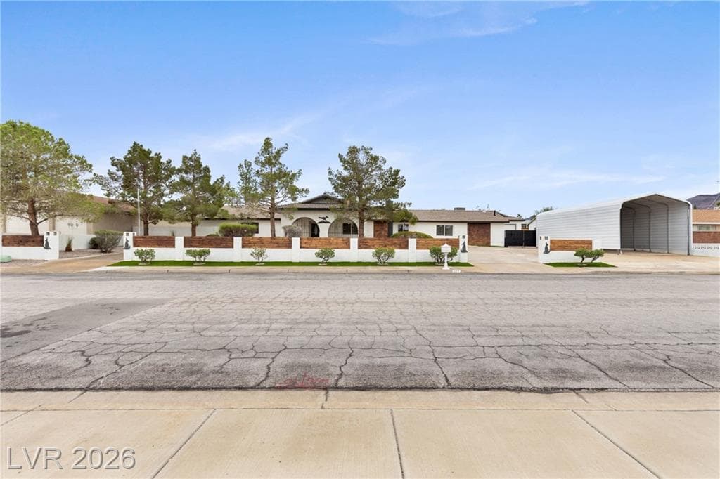 271 East Middleton Drive MLS photo 49
